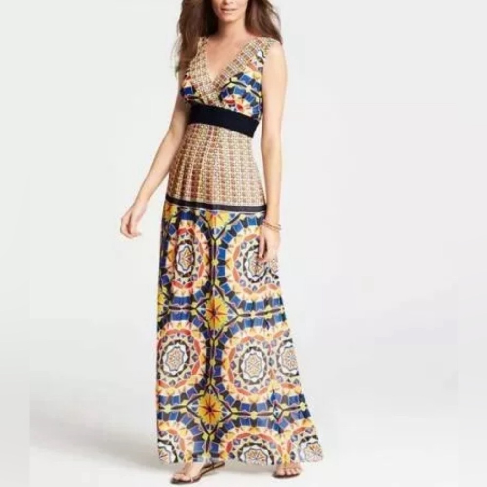 Ann Taylor V Neck Dress Multicolor Geometric Kaleidoscope Sleeveless Size 2